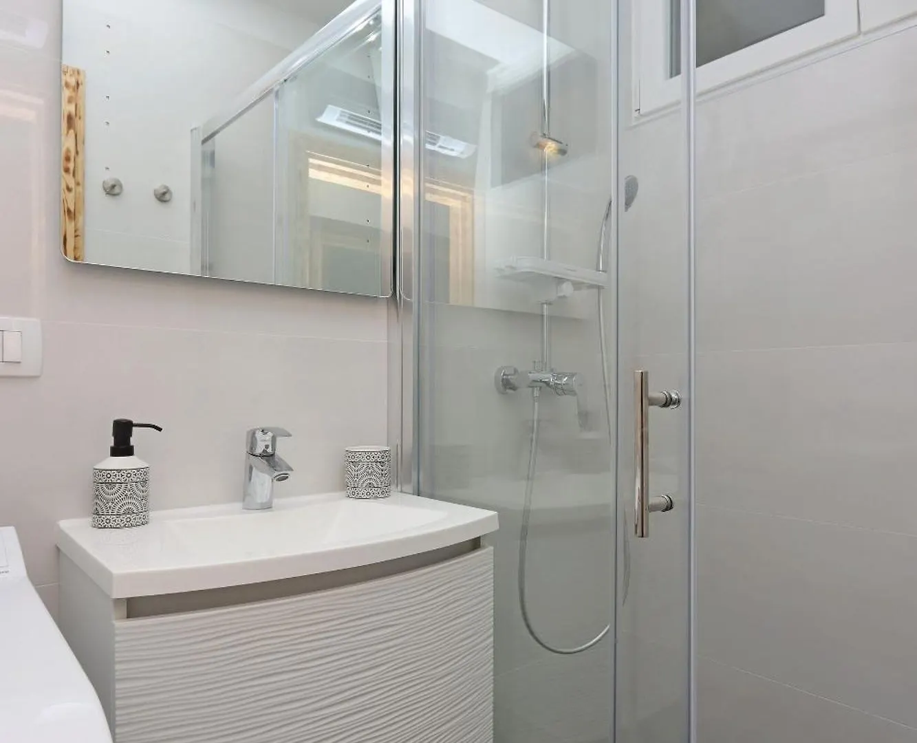 말린스카 Family Friendly House With A Swimming Pool Nska, Krk - 23499 빌라 0*,  크로아티아